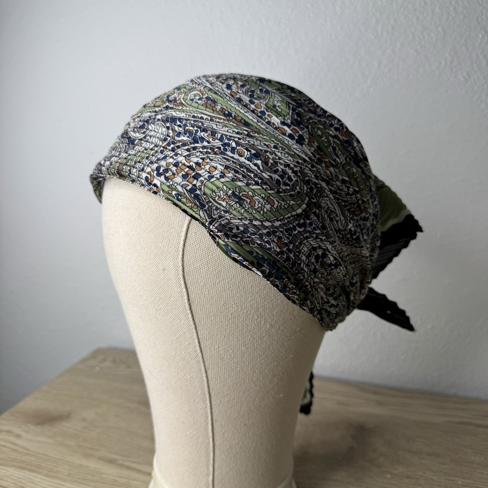 Bindya Lulla Collection Multicolor Paisley Pleated Scarf Headscarf Poly Silk NWT